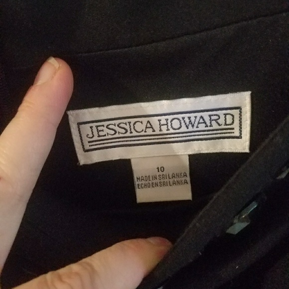 Sophisticated black dress - Picture 2 of 6